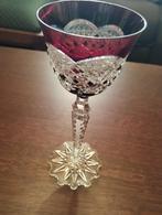 verre à vin en cristal taillé main à base dentelée du Val St, Enlèvement