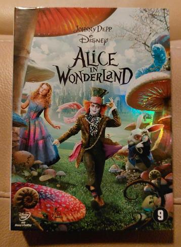 DVD  -  DISNEY  - ALICE IN WONDERLAND  + SLEEVE  beschikbaar voor biedingen