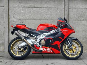 Aprilia rsv1000  beschikbaar voor biedingen