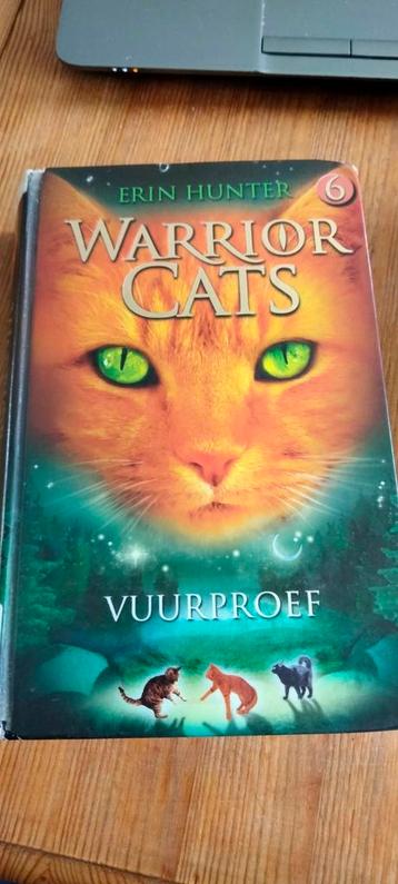 Erin Hunter - Vuurproef beschikbaar voor biedingen