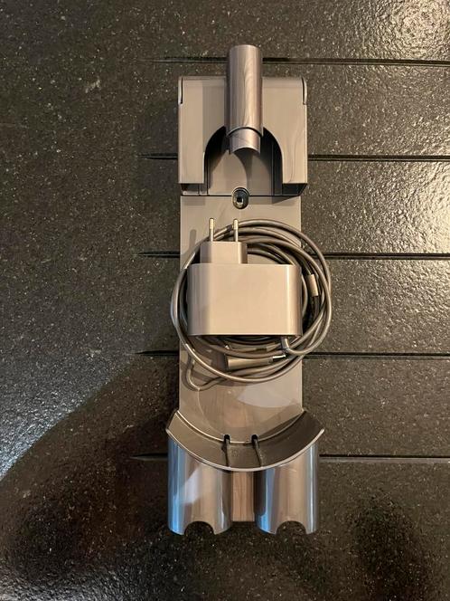 Muuroplaadstation + oplader Dyson, Elektronische apparatuur, Onderdelen en Toebehoren, Zo goed als nieuw, Ophalen of Verzenden