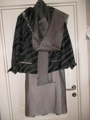 trouwkleding maat 48,,,, beschikbaar voor biedingen