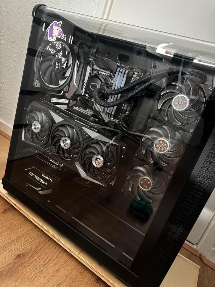 High-End Gaming PC – Thermaltake Case – i9 + RTX 3070, Computers en Software, Computerbehuizingen, Zo goed als nieuw, Ophalen