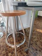 Moderne inox en houten barkruk, Ophalen, Zo goed als nieuw