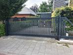 Vrijdragende lamellen 4,7x1,8 incl fundatie,motor en montage, Tuin en Terras, Ophalen, Schuifpoort, Nieuw, 200 cm of meer