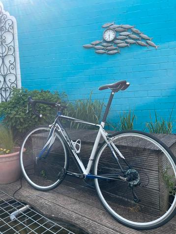 Koersfiets BH ZAPHIRE beschikbaar voor biedingen