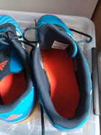 Zaalvoetbalschoenen 43 1/2. Max 5x gebruikt, Sport en Fitness, Ophalen of Verzenden, Zo goed als nieuw