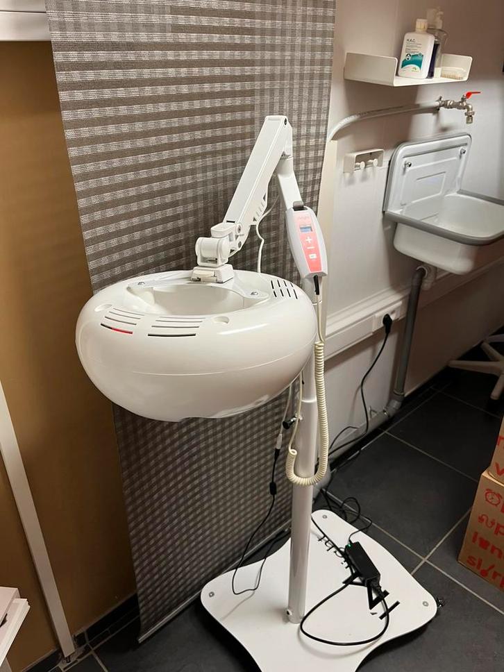 Helight pro lamp (krachtigste led therapie!), Diensten en Vakmensen, Schoonheidsspecialisten | Overige