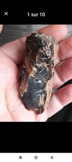 Groot stuk barnsteen uit Indonesië, Verzamelen, Mineralen en Fossielen, Ophalen of Verzenden, Mineraal