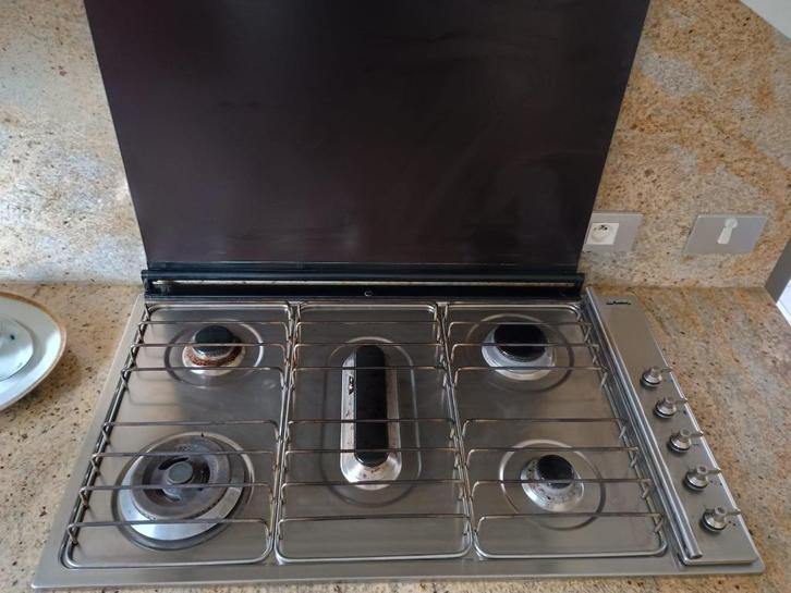 Gasvuur SMEG, Elektronische apparatuur, Fornuizen, Zo goed als nieuw, Inbouw, Gas, 5 kookzones of meer, Minder dan 85 cm, 60 cm of meer