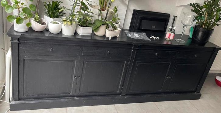 Stijlvolle Zwarte Houten Buffetkast ,Overschilderbaar, Huis en Inrichting, Kasten | Dressoirs, Zo goed als nieuw, Ophalen