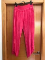 Fuchsia broek, zijnaden met lange split - maat L - (nr4649), Kleding | Dames, Broeken en Pantalons, Ophalen of Verzenden, Zo goed als nieuw