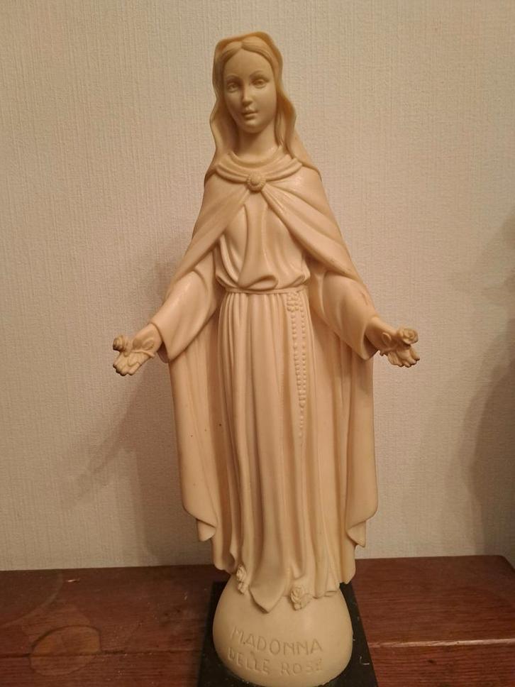Beeld Madonna della Rose, Antiek en Kunst, Antiek | Religieuze voorwerpen, Ophalen of Verzenden