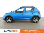 Dacia Sandero 0.9 TCe Stepway Prestige (bj 2020, automaat), Auto's, 898 cc, Stof, Euro 6, Blauw