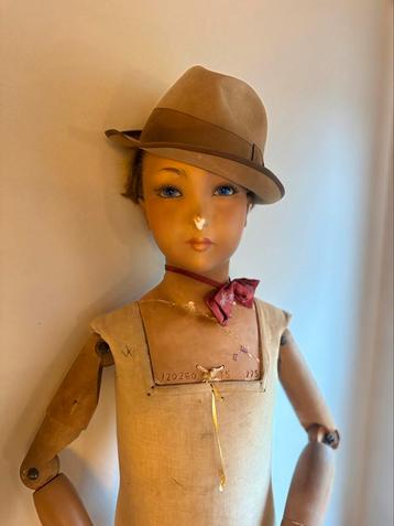 Mannequin anno 1910-1920 beschikbaar voor biedingen