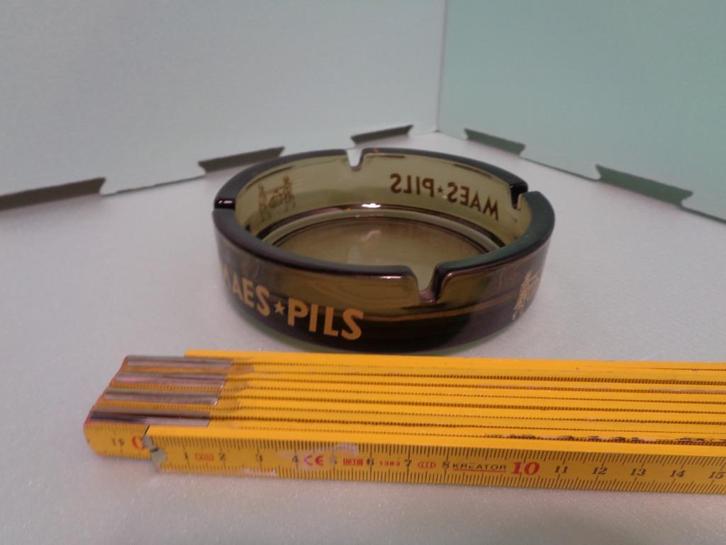 Oude ronde glazen asbak MAES PILS in zeer goede staat, Verzamelen, Rookartikelen, Aanstekers en Luciferdoosjes, Nieuw, Asbak, Ophalen of Verzenden