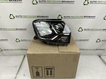 Koplamp Rechts Dacia Duster 1 Facelift NIEUW ORIG 260100156R beschikbaar voor biedingen