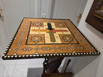 Handgemaakte Houten Speelbord – 61 x 61 cm beschikbaar voor biedingen