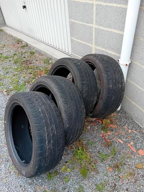 Winterbanden Minerva 205/50 R17 93V, Auto-onderdelen, Banden en Velgen, Winterbanden, Ophalen