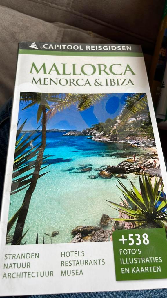 Grzegorz Micula - Mallorca, Menorca & Ibiza, Boeken, Reisgidsen, Zo goed als nieuw, Capitool, Ophalen of Verzenden