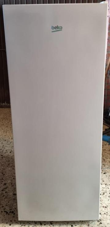 Halfhoge diepvriezer met 6 lades – werkt perfect, Moins de 60 cm, Congélateur, 120 à 140 cm, Enlèvement