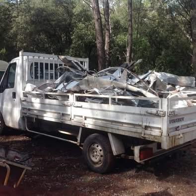 Ferrailleur 0465.493.867 j'enlève tout metal gratuit, Bricolage & Construction, Métaux, Utilisé, Fer, Enlèvement ou Envoi