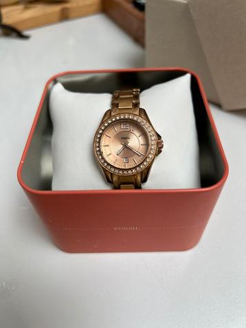 Fossil dames horloge  disponible aux enchères