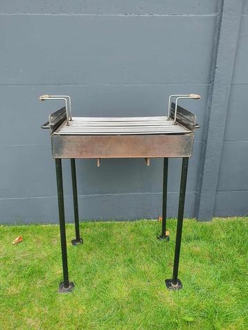 Barbecue beschikbaar voor biedingen