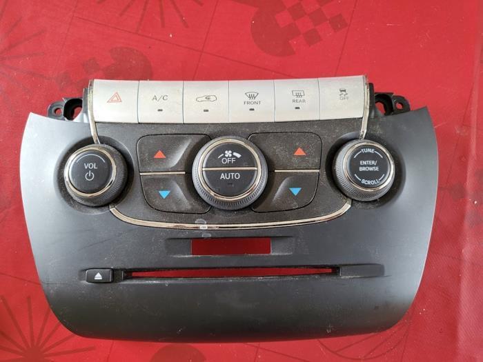 Kachel Bedieningspaneel van een Fiat Freemont, Auto-onderdelen, Dashboard en Schakelaars, Fiat, Gebruikt, 3 maanden garantie, Ophalen of Verzenden