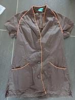 Schort schoonheidsspecialiste, Ophalen