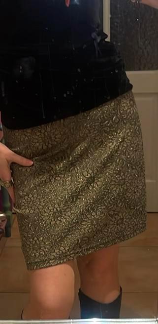 Gouden rok 40-42-44, Kleding | Dames, Rokken, Zo goed als nieuw, Maat 42/44 (L), Overige kleuren, Boven de knie, Verzenden