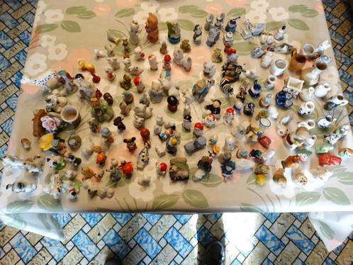 Lot +- 150 heel kleine beelden, Verzamelen, Beelden en Beeldjes, Gebruikt, Ophalen of Verzenden