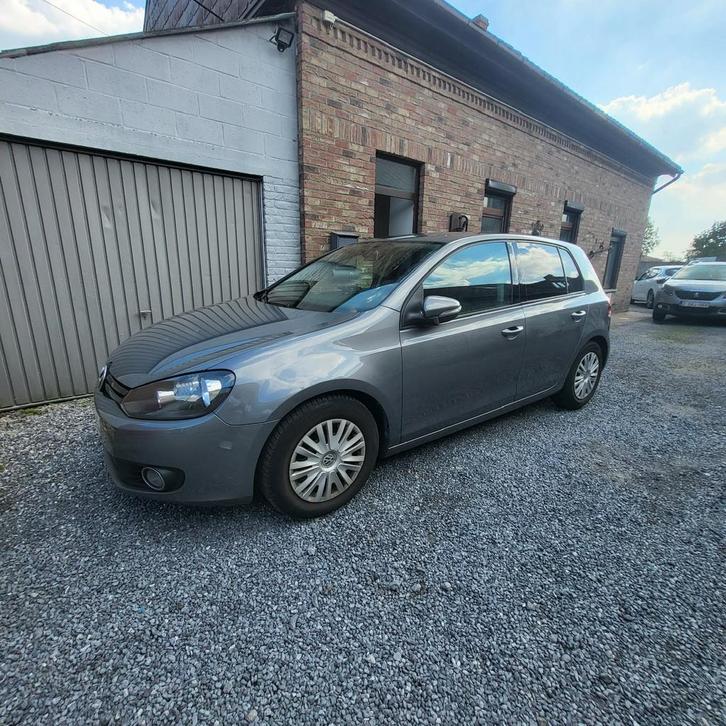 ECHANGE Golf 6 1.6 tdi, Autos, Volkswagen, Particulier, Golf, Airbags, Air conditionné, Diesel, Berline, 5 portes, Boîte manuelle