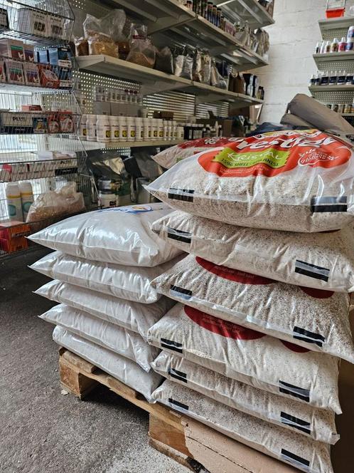 Prestige Schelpenzand Kristal - Wit 25kg in voorraad, Dieren en Toebehoren, Vogels | Toebehoren, Ophalen