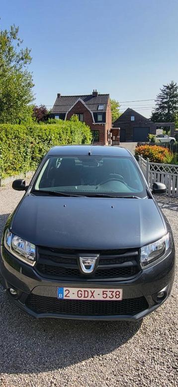 Voiture Dacia Logan, Autos, Dacia, Argent ou Gris, Logan, 130 g/km, Particulier