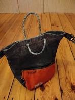 Sac à magnésie d'escalade de bloc PETZL SAKAB et Brosse, Enlèvement ou Envoi, Utilisé