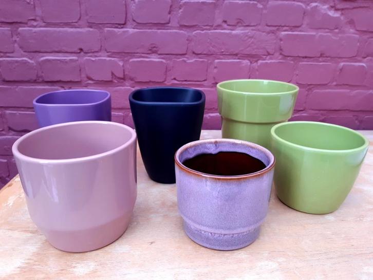assortiment 6 kleurrijke bloempotten - cache-pots, Tuin en Terras, Bloempotten, Zo goed als nieuw, Aardewerk, Binnen, Minder dan 40 cm