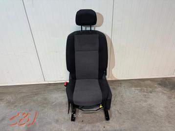 Stoel links van een Peugeot Partner beschikbaar voor biedingen