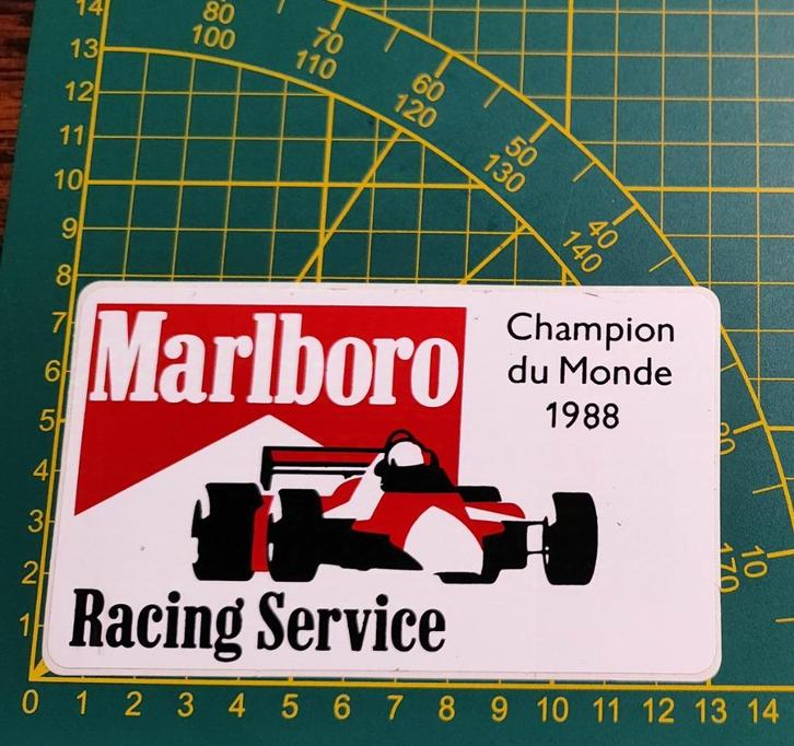 Sticker Marlboro F1 Champion du monde 1988 Senna-Prost, Verzamelen, Stickers, Ophalen of Verzenden