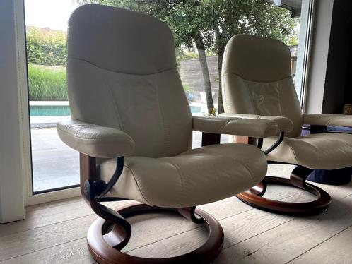 Relax Stressless + Voetenbank (2 stuks), Huis en Inrichting, Fauteuils, Zo goed als nieuw, Hout, Leer, 50 tot 75 cm, Minder dan 75 cm