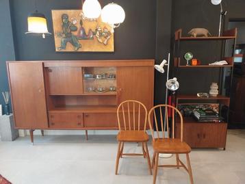 Buffet vintage en teck  disponible aux enchères