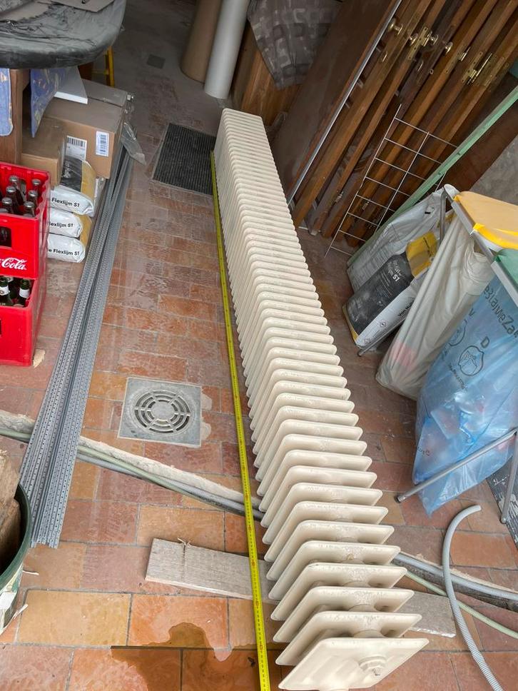 Lot gietijzeren radiatoren te koop, Doe-het-zelf en Bouw, Verwarming en Radiatoren, Gebruikt, Ophalen