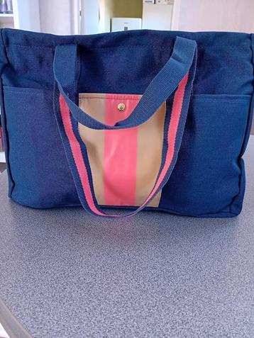 Grote linnen tas met rits  beschikbaar voor biedingen