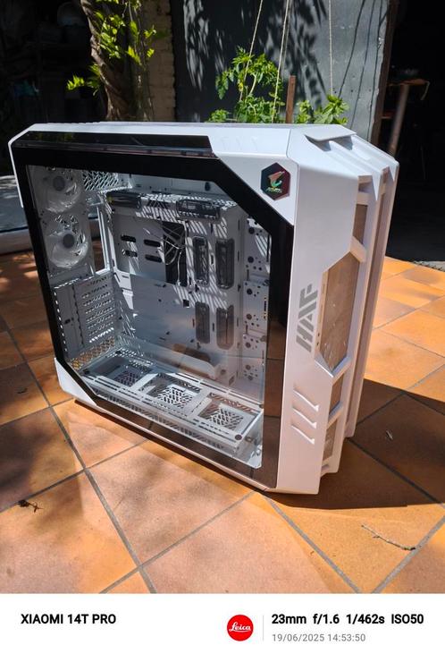 Vends boîtier cooler master HAF 700 White 275€ ferme, Computers en Software, Computerbehuizingen, Zo goed als nieuw, Ophalen