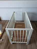 Wit houten babybed - verstelbaar in hioogte, Ophalen, Gebruikt, Minder dan 140 cm, Minder dan 70 cm