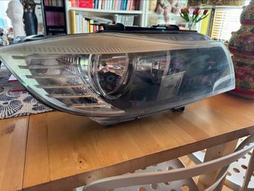 Bmw e90 lci koplamp links beschikbaar voor biedingen