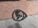 Te koop voorwiel suzuki  cross 125 cc, Motoren, Ophalen of Verzenden