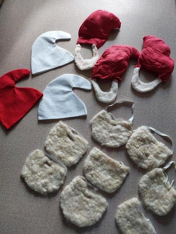 Kaboutermutsen en baarden beschikbaar voor biedingen