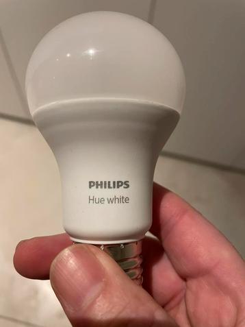 Hue white E27 , 3 lampen beschikbaar voor biedingen