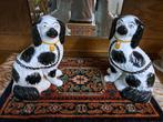 Deux chiens antiques en image miroir, Antiquités & Art, Antiquités | Porcelaine, Enlèvement ou Envoi